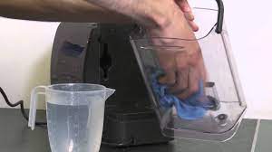 (2 réponses ) fuite sous le réservoir d une tassimo tas32 réparé (2 réponses ) cafetière tassimo bosch tas6515 reste allumée (0 réponse ) fuite sous cafetière tassimo (1 réponse ) Comment Detartrer Une Tassimo Bosh