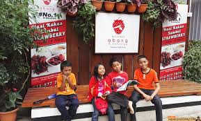 Mencari tempat menarik di cameron highlands? Restoran Abang Dan Keluarga Untuk Tempat Makan Di Cameron Highlands