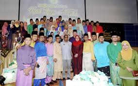 Yayasan pelajaran johor ialah sebuah pertubuhan perbadanan yang ditubuhkan oleh kerajaan negeri johor melalui enakmen ypj no. 15 Pelajar Terima Biasiswa Mb Johor