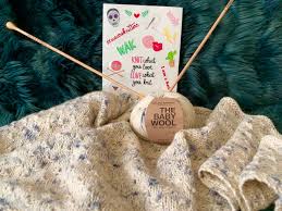 What comes in it, what to expect, quality, etc. We Are Knitters Review Poplar Scarf Nicole Swenson