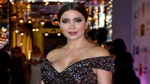 قالت الفنانة نسرين طافش لـتليفزيون اليوم السابع، إنها ترى إن نجاح الفنان الشاب أحمد مالك بمثابة نجاح للفن العربى بأكمله، مضيفة أنها تعتبره سفير للفن المصرى والعربى. Ø§Ù„Ø­Ù„ÙˆØ© Ù†Ø³Ø±ÙŠÙ† Ø·Ø§ÙØ´ Ù„Ù† ØªØªÙˆÙ‚Ù Ø¹Ù† Ø§Ù„ØºÙ†Ø§Ø¡