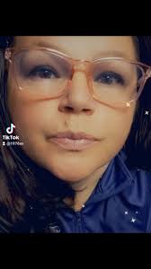 Stephanie Caez's Instagram, Twitter & Facebook