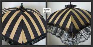 Viktorianische Sonnenschirm Regenschirm In Schwarz Gold Streifen Mit Schwarzen Fransen Oder Spitzen Rusche Braut Steamp Umbrella Gold Stripes Victorian Fashion