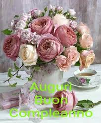 Pin Di Antonella Bellusci Su Compleanno Rose Belle Composizioni Floreali Bouquet Floreali