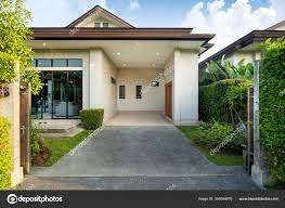 Carport Modern Luxury House Stock Photo Image By C Poyoky Gmail Com 345094070