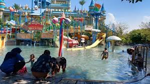 15.000 per orang yang buka setiap hari. Langgar Prokes Kolam Renang Water Park Kenjeran Surabaya Ditutup Satgas