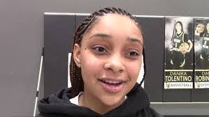 Andrea Neese's Instagram, Twitter & Facebook