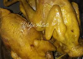 Jeroan ditaruh dalam perut ayam. Resep Ayam Kampung Ingkung Oleh Widjie Astuti Cookpad