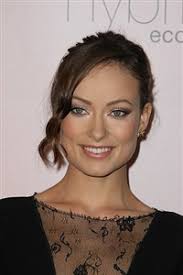 Get inspired by olivia wilde's bold blue cat eyes. Olivia Wilde Rocks Dark Cat Eye Makeup At The Golden Globes