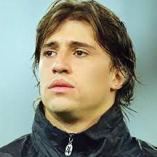 Check spelling or type a new query. Hernan Crespo Hernancrespo Twitter