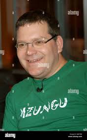 Alexander elton hi-res stock photography and images