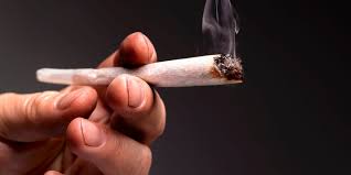 How To Smoke Weed Properly 4 Different Methods