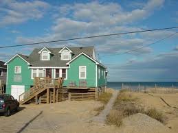 You Ll Never Forget Your Stay In These 10 One Of A Kind Cabins In North Carolina North Carolina Beach House Beach Houses For Rent Outer Banks Vacation Rentals