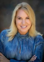 Karissa Mack's Instagram, Twitter & Facebook