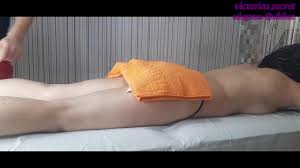 按摩店偷拍，小少妇风趣幽默，美乳又翘有粉很坚挺，精彩反转大戏，一不留神被发现气死了- EPORNER