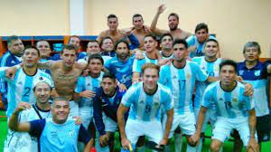 Descargar fondos de pantalla el atlético de tucumán, 4k, el argentino de clubes de fútbol, emblema, logotipo, superliga, argentina, campeonato de fútbol, de el club atlético tucumán presentó las camisetas umbro para la temporada 2016/2017 del fútbol de primera división de la argentina. Para La Historia La Foto Del Plantel De Atletico Con La Camiseta De Argentina Luego Del Gran Triunfo La Gaceta Tucuman