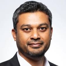 It was a great pleasure for me working as a Senior Research Fellow with  Professor Alison Noble in the University of Oxford. Today, I am so happy to  be present in person