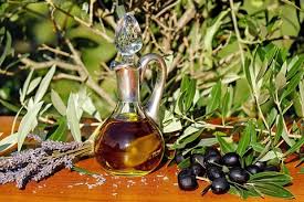 Tripadvisor Vieille Ville De La Canee Olivier Millenaire Moulin A Huile D Olive Propose Par Moysidis Travel Chania Prefecture