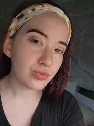 EDIT TO ADD: Respectfully please do not send random friend requests to me  thanks Hi all! I just wanted to introduce myself and share a photo I took.  I'm Erin, I'm 27.