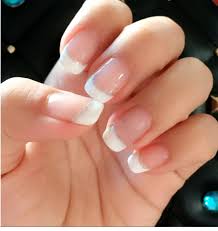 Girls who love to stand out with their brightness and individuality, can do so it with the help of short french tip nails. Amazon Com 24 Pcs Set Silver Line Pink French Short Chic Press On Nails False Nails Fake Nail Tips Nail Art Manicure With Glue And Adhesive Tab Beauty