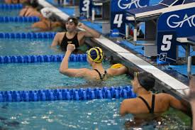 Maggie macneil aka hannah margaret mcnair macneil is a reputed canadian swimmer who is blessed with supportive parents. Maggie Macneil Wins Record Breaking Round 2 Race With Kate Douglass
