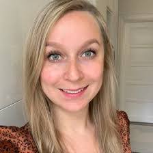 Nadia Petersen's Instagram, Twitter & Facebook