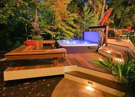 Terrasse En Bois Profitez De Notre Selection De Photos Sympas Plate Forme A L Arriere Cour Construire Un Pont Et Jacuzzi Exterieur