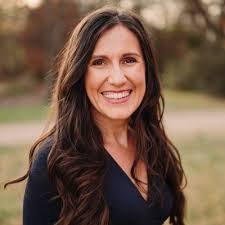 Leeann Moody's Instagram, Twitter & Facebook