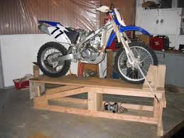 The cruiserlift rv motorcycle lift is the premiere lift system on the market, so accept no substitutes. Motorcycle Lift Garage Novocom Top