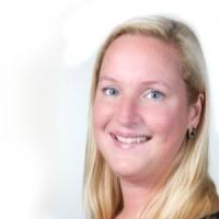 Theresa Neidlinger's Instagram, Twitter & Facebook