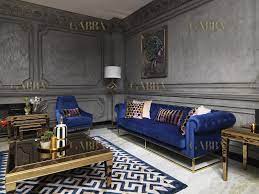 Het is een zeer zeldzame kans om zoveel mooie sofa's op één plek te zien. Versace Sofa Set Gabba