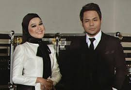 Pemenang bagi persembahan terbaik semasa anugerah juara lagu 32 tahun lepas menerusi lagu aku cinta ini tampil buat julung kalinya. Ernie Zakri Dan Syamel Masih Belum Ada Tarikh Dan Lokasi Kahwin Yang Sesuai Insyaallah Kami Tak Rahsiakan Hiburan Mstar