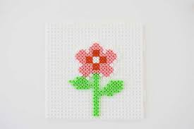Sjov og inspiration med hama perler | side 4. Fete Des Meres Bouquet De Fleurs En Perles A Repasser Tutos Par Evenement Tutos Diy Arts Et Loisirs Creatifs