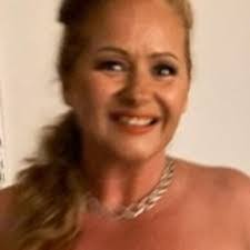 Michelle Morelli's Instagram, Twitter & Facebook