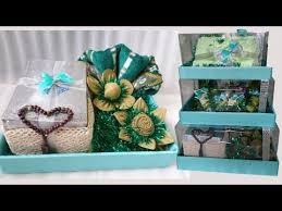 Kado ulang tahun bisa dijadikan sebagai simbol ucapan selamat sekaligus memberikan kebahagiaan kepada orang yang kita sayang, termasuk sahabat. 3 Macam Kreasi Barang Yang Wajib Ada Dalam Hantaran Pernikahan Alat Sholat Kosmetik Baju Tidur Youtube Kreatif Pernikahan Tidur