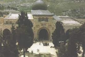 Ada yang percaya masjid ini dibina oleh jin melihat. Masa Kelam Masjidil Al Aqsa Republika Online