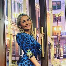 Rocio oliva è stata la compagna del pibe de oro, dal 2013 al 2018. Caras Conoce A Bernardo El Nuevo Novio De Rocio Oliva