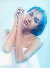 Jewellery Fashion & WatchesJFW MAGAZINE