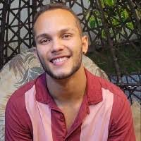 Ian Pires's Instagram, Twitter & Facebook