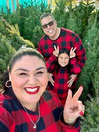 Multicultural Bilingual Children's Book Author: Julia Cervantes-Espinoza