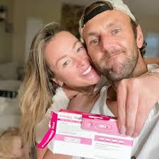 She is an actress, known for honestly amelia (2014), married at first sight: Jamie Otis Hehner On Instagram It S Not Yes But It S Not No I Didn T Wanna Pee In A Cup And Then Use The Little Dropper Thing So I Just Peed On It