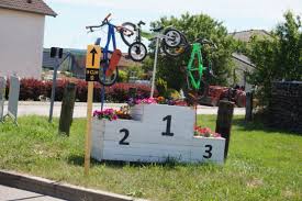 En effet les championnats se déroulent sur plusieurs jours, avec notamment les courses. Tagu Cnndwsunm