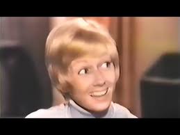 Wheat Thins Commercial (Sandy Duncan, 1977)