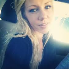 Sara Devlin (@Sara_Quey)