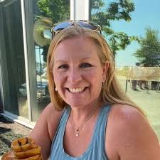 Suzanne Tarr (@suzietarr)