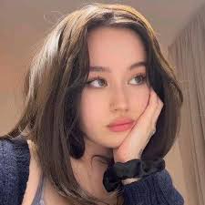 Lena Vera's Instagram, Twitter & Facebook