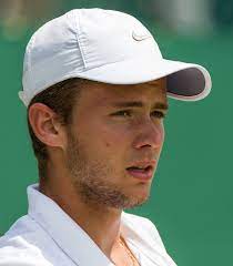 194 top position dans le classement: Enzo Couacaud Wikipedia