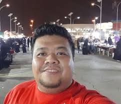 Abang botak hayun helmet hentak cermin kereta. Sedih Kenangkan Dia Ada Dua Anak Kecil Abam Tawar Bayar Ganti Rugi Cermin Kereta Dipecahkan Abang Botak Viral Mstar