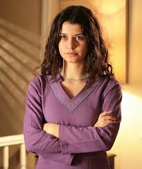 Beren Saat Turkish Beauty Fashion Women