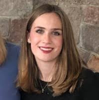 Elizabeth Eck's Instagram, Twitter & Facebook